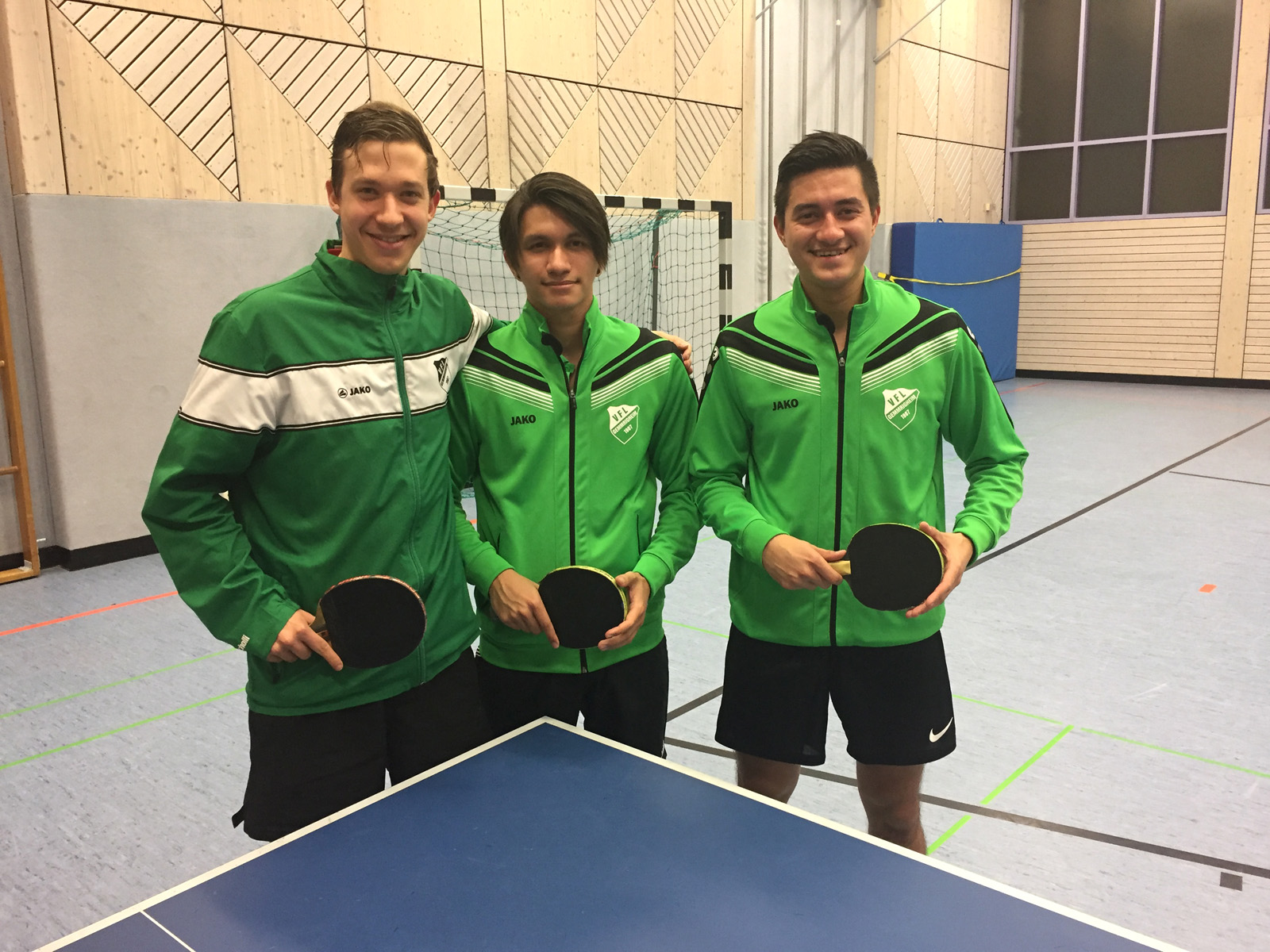 Tischtennis-Team des VfL zieht ins Halbfinale ein